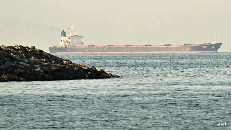 伊朗方面還表示，維護這條重要航道的安全是德黑蘭的權(quán)利。