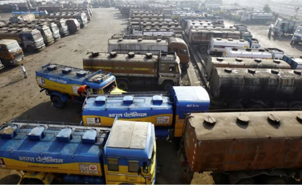 霍爾木茲海峽阻塞給印度帶來(lái)的重大石油教訓(xùn)