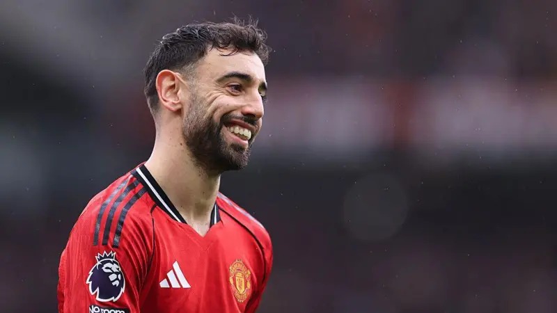 費(fèi)爾南德斯應(yīng)該獲得賽季最佳球員